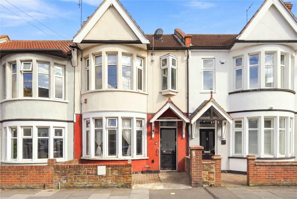 Main image of property: Beedell Avenue, Westcliff-on-Sea, Essex, SS0
