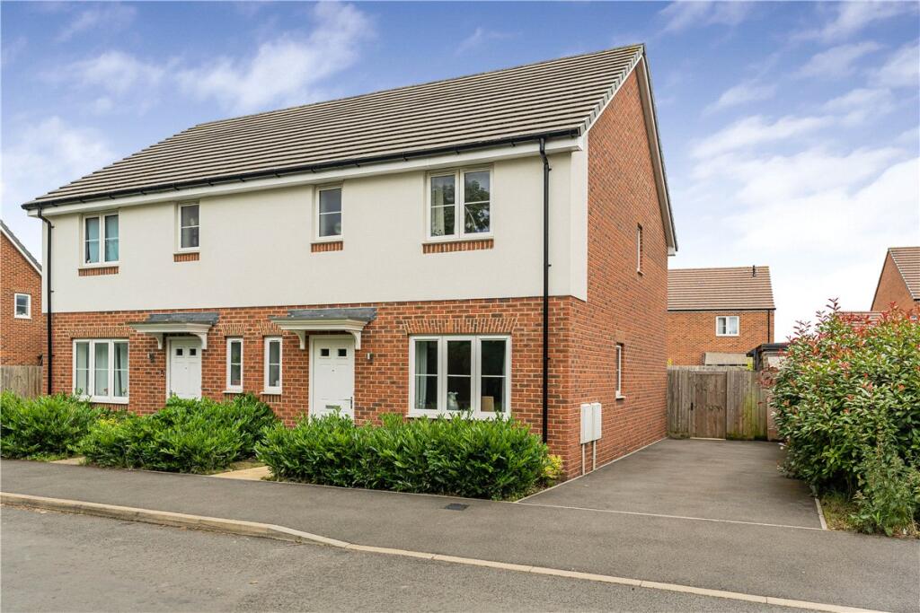 Main image of property: Sydney Street, Aylesbury, HP21
