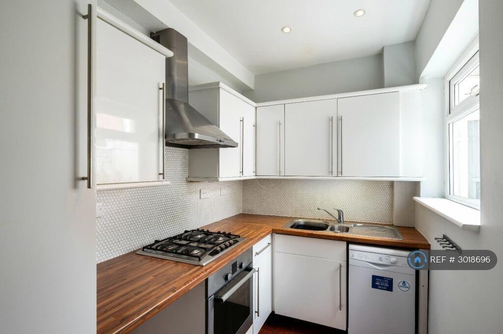 House in York - View 5