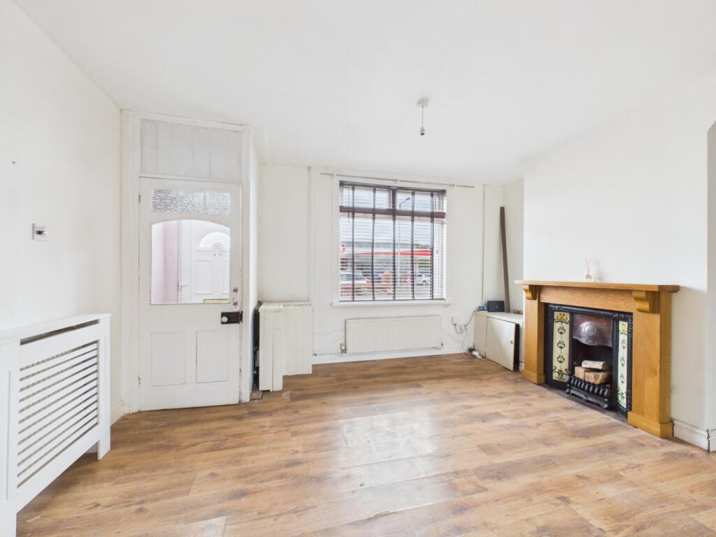 Chester Road, Oakenholt, Flint, Flintshire, CH6 5DZ - View 4