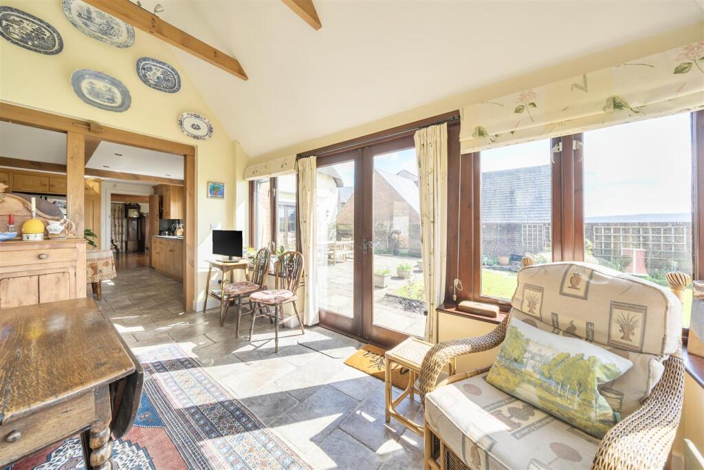 House in Sturminster Newton, Manston - More