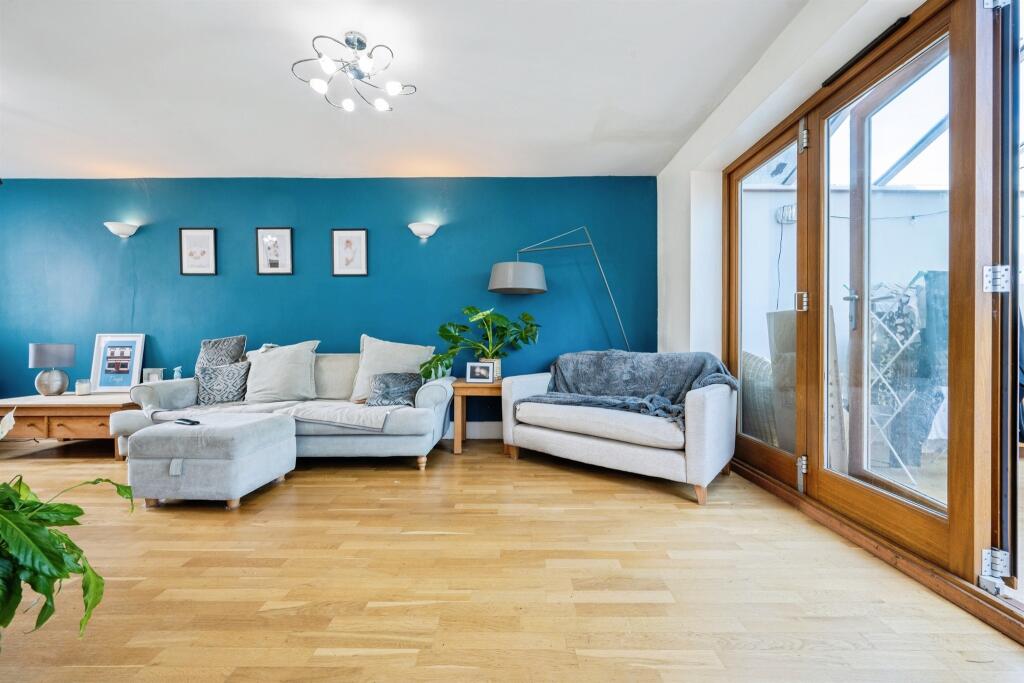 Additional image 8 of Mount Pleasant Lane, Bricket Wood, St. Albans