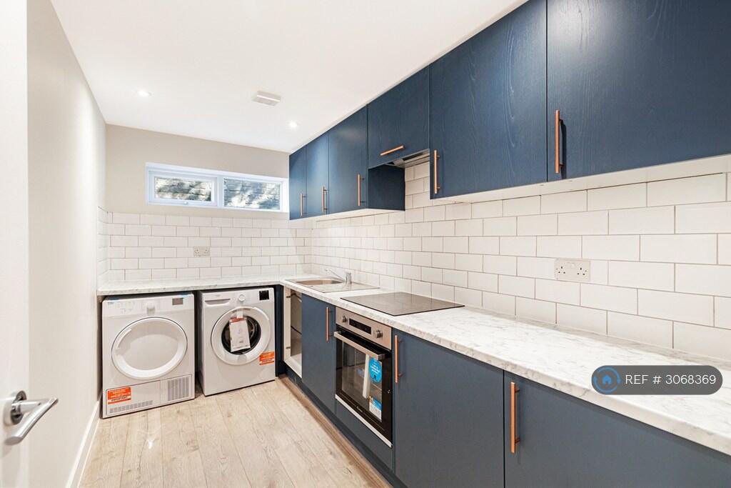Apartment in London, Broad Green - View 2