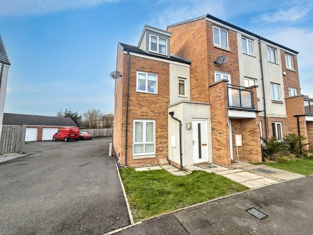 Main image of property: Greatham Avenue, Stockton, Stockton-on-Tees, Durham, TS18 2QB