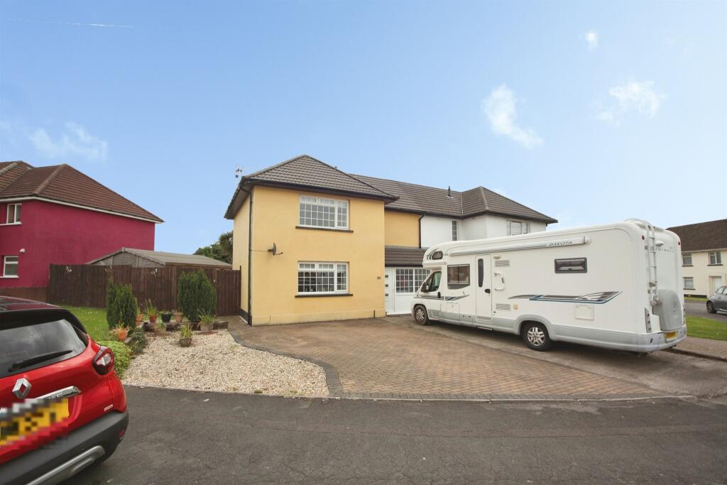 Main image of property: Heol-Yr-Onen, Caerphilly