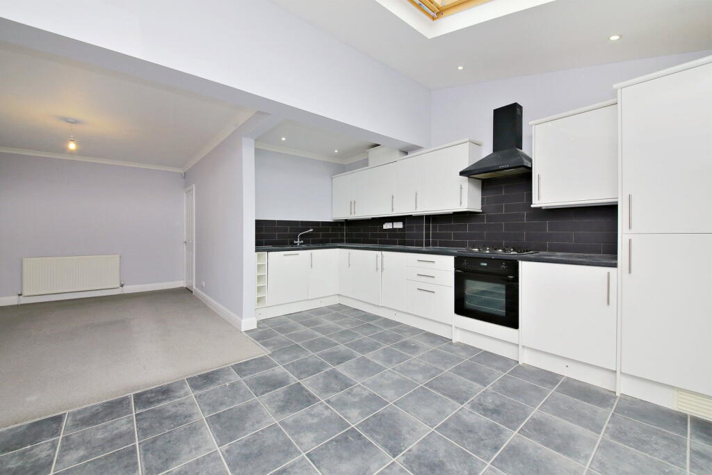 Oakleigh Drive, Croxley Green, Rickmansworth, photo 4