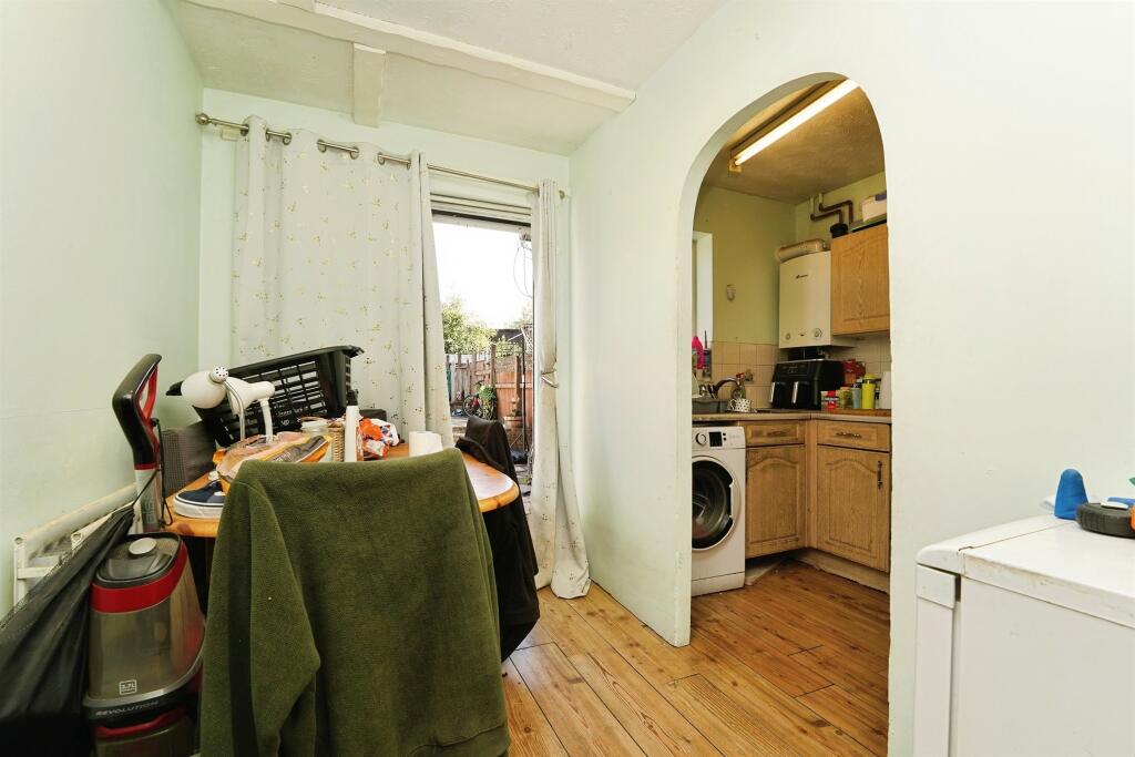 House in Swindon - View 4