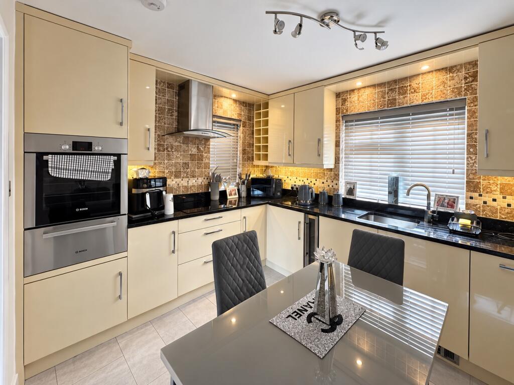 House in Nottingham - View 3