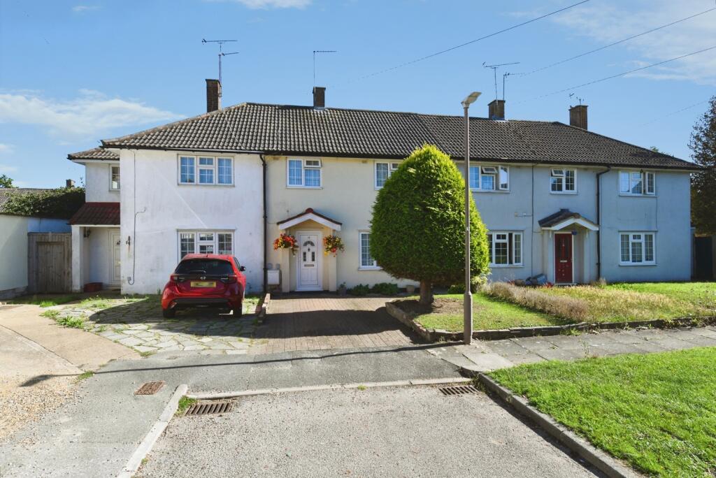 Main image of property: Plashet Gardens, BRENTWOOD, Essex, CM13