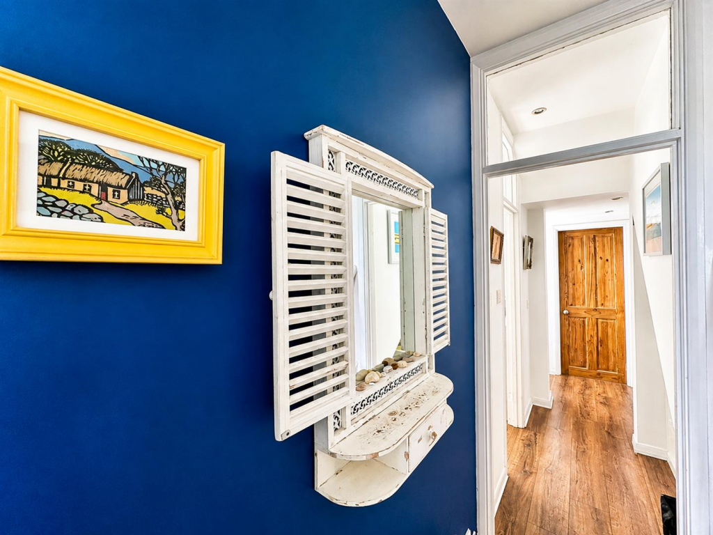 House in Brighton - View 5