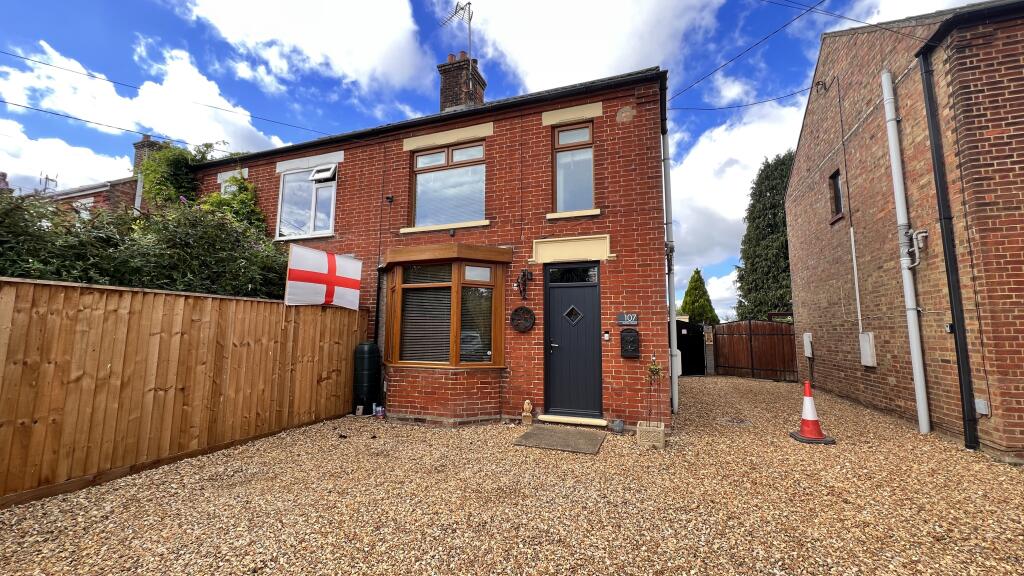 3-bed semi-detached on Sutton Road, Leverington, Cambridgeshire, £220,000