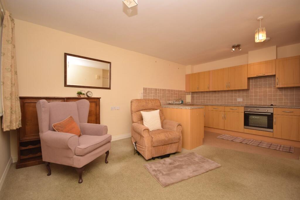 Flat , Woodlands, Bridge Lane, Penrith photo 3