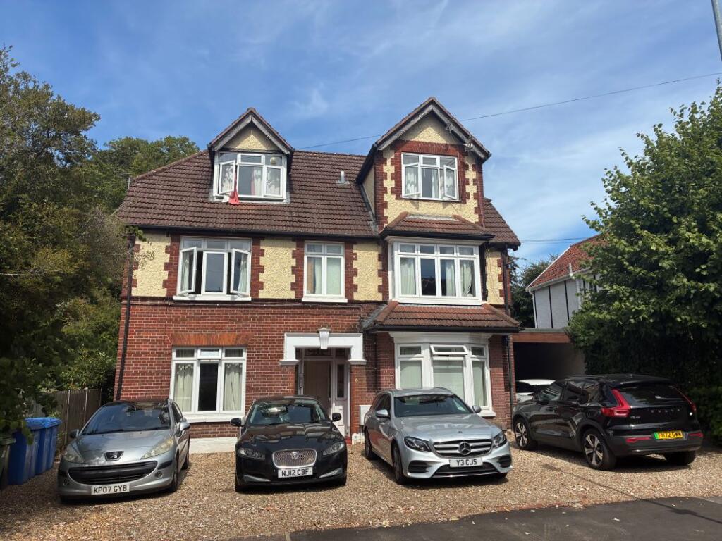 Main image of property: 6 Cecil Road, Norwich, Norfolk, NR1 2QL