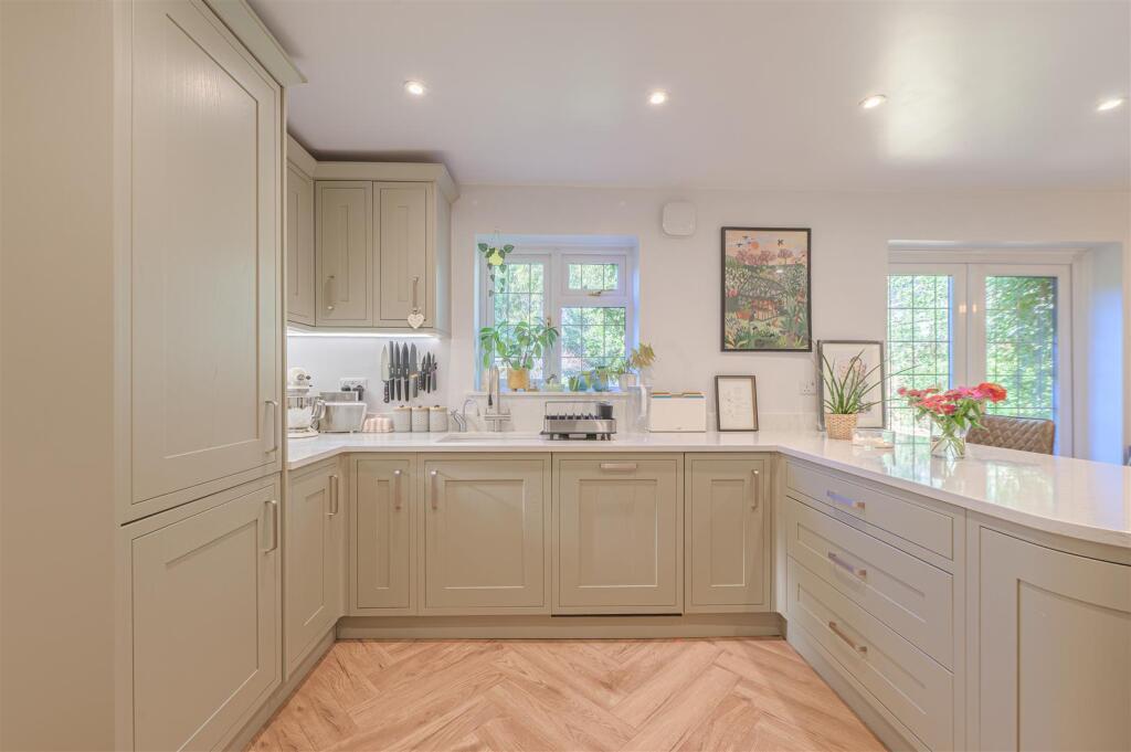 House in North Warwickshire, Wishaw - More