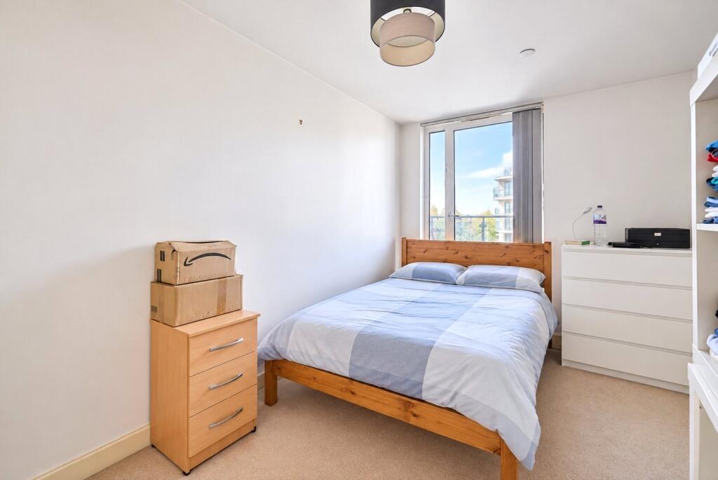 Apartment in London - More