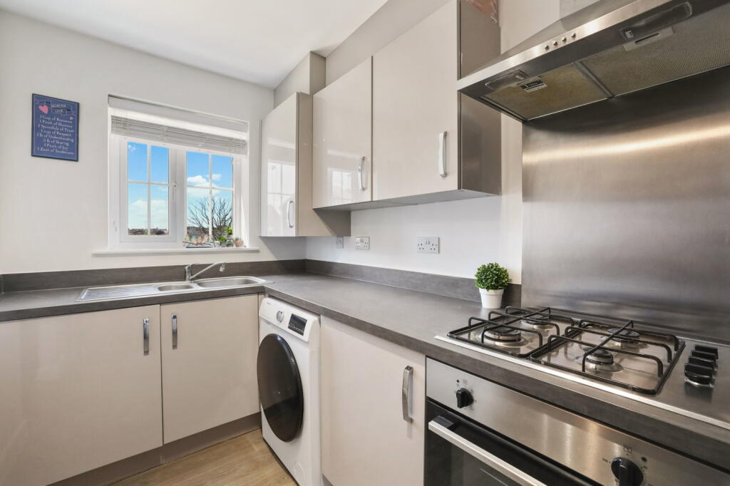 Redmason Road, Ardleigh, Colchester, CO7 7SW photo 3
