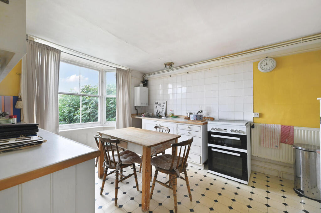 House in Tonbridge - View 5