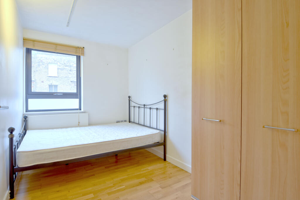 Apartment in London - View 5