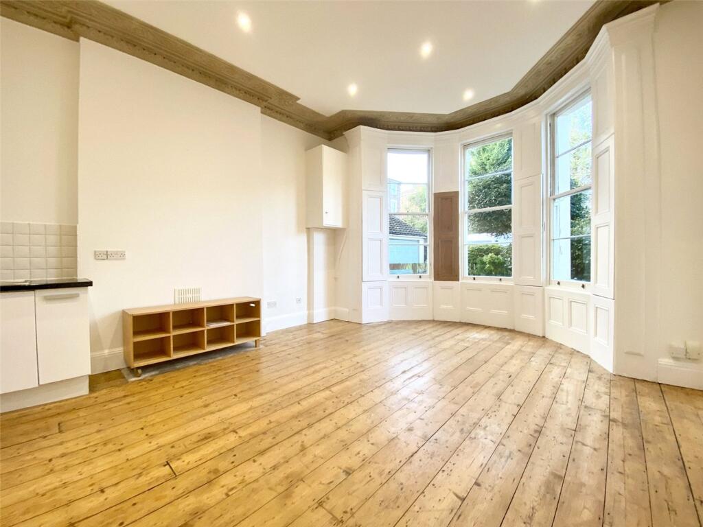 Apartment in Bristol - View 2