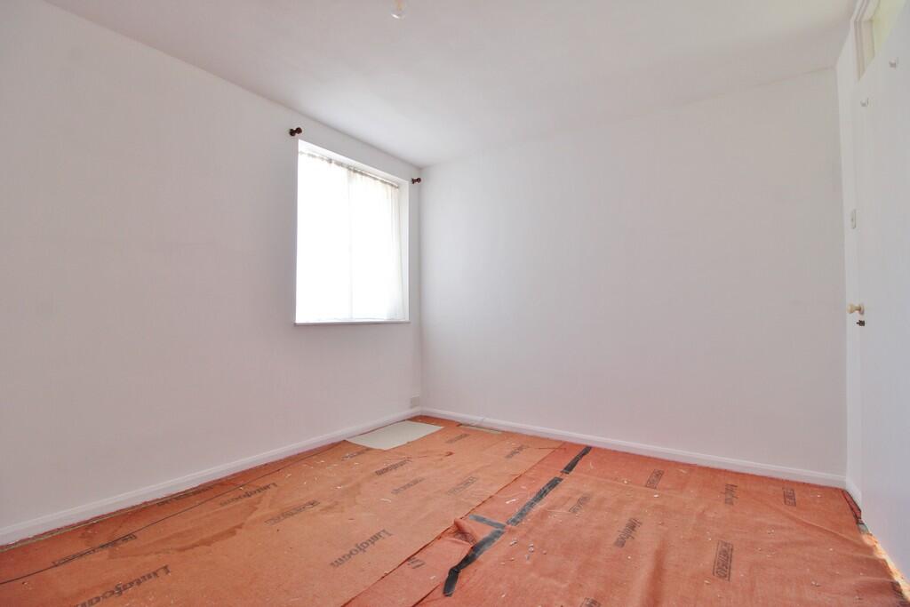 Apartment in Portsmouth, Milton - View 3