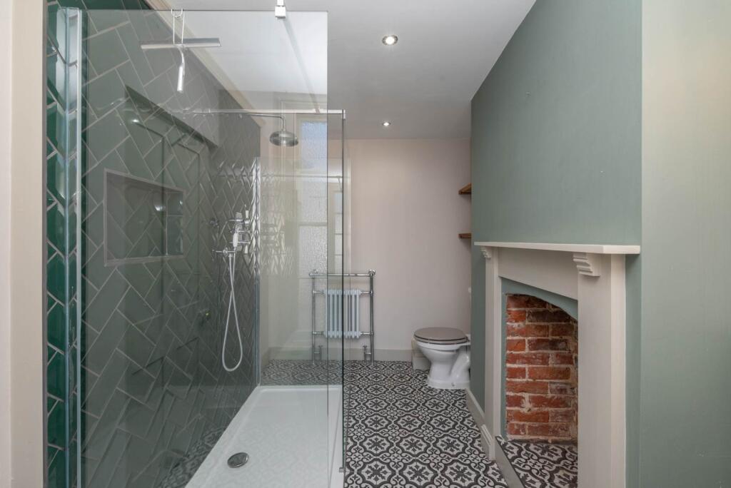 House in Canterbury - View 4