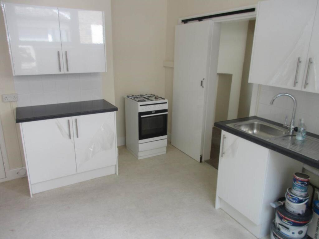 Apartment in Southend-on-Sea, Essex - View 4