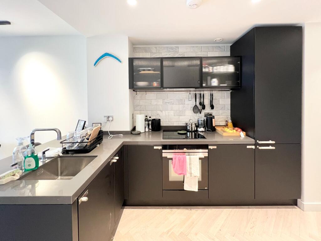 Apartment in London - View 3