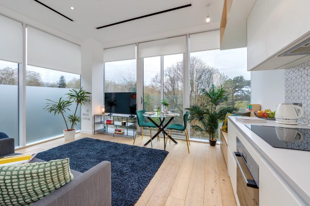 Main image of property: Great West Road, London, TW8