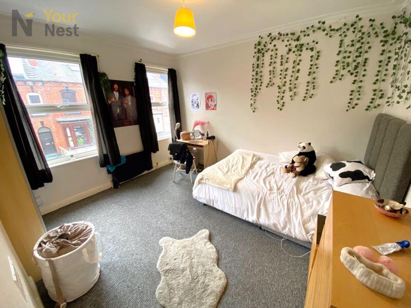 Main image of property: Ashville Grove, Hyde Park, Leeds, LS6 1LY