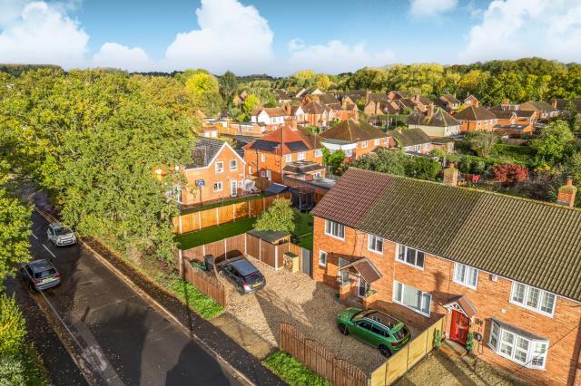 House in Thatcham, West Berkshire - View 5