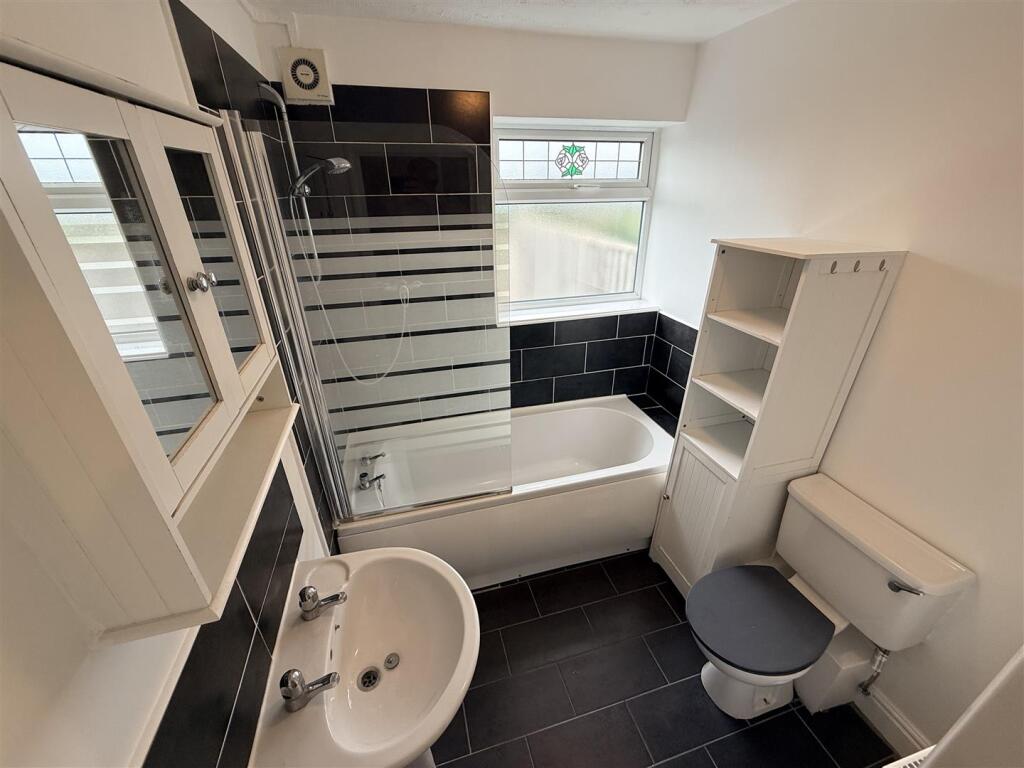 House in Nottingham - More
