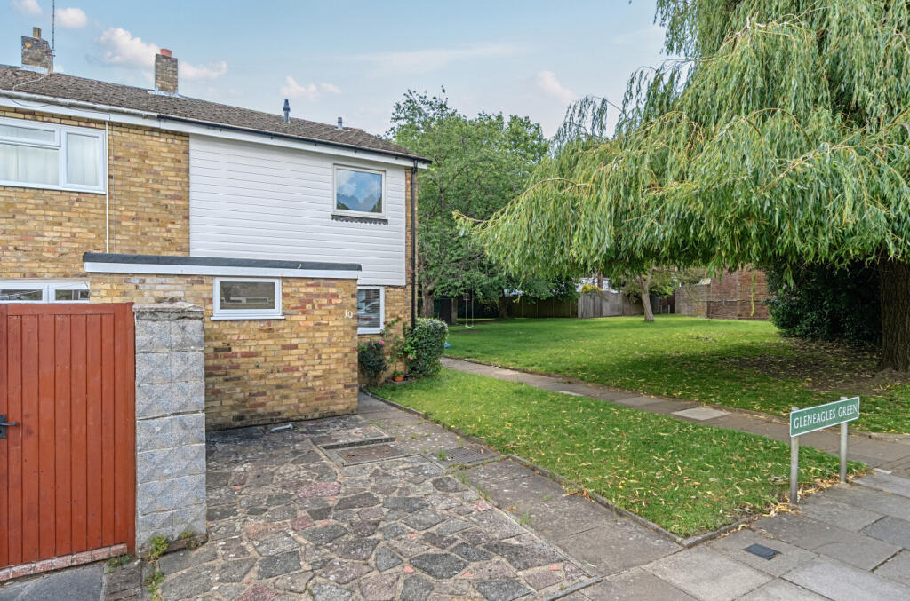 Main image of property: Gleneagles Green, Orpington, BR6