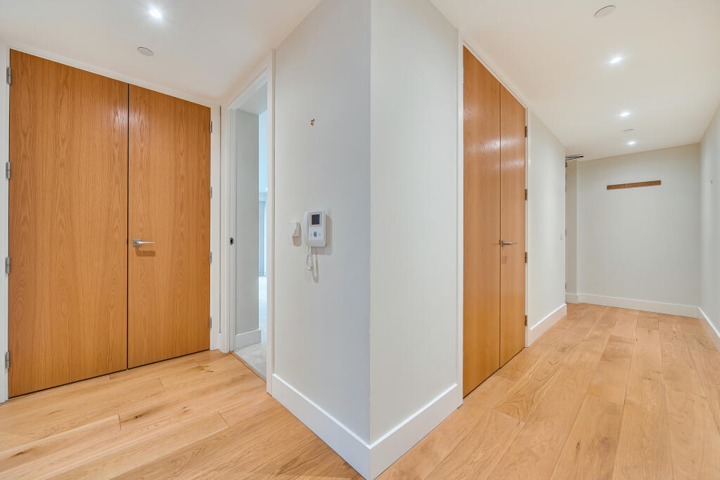 Apartment in London, Oakleigh Park, Whetstone - View 5