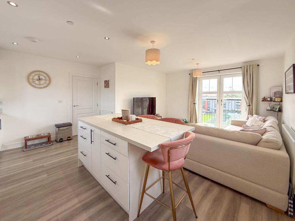 Apartment in Newport, Pillgwenlly - More