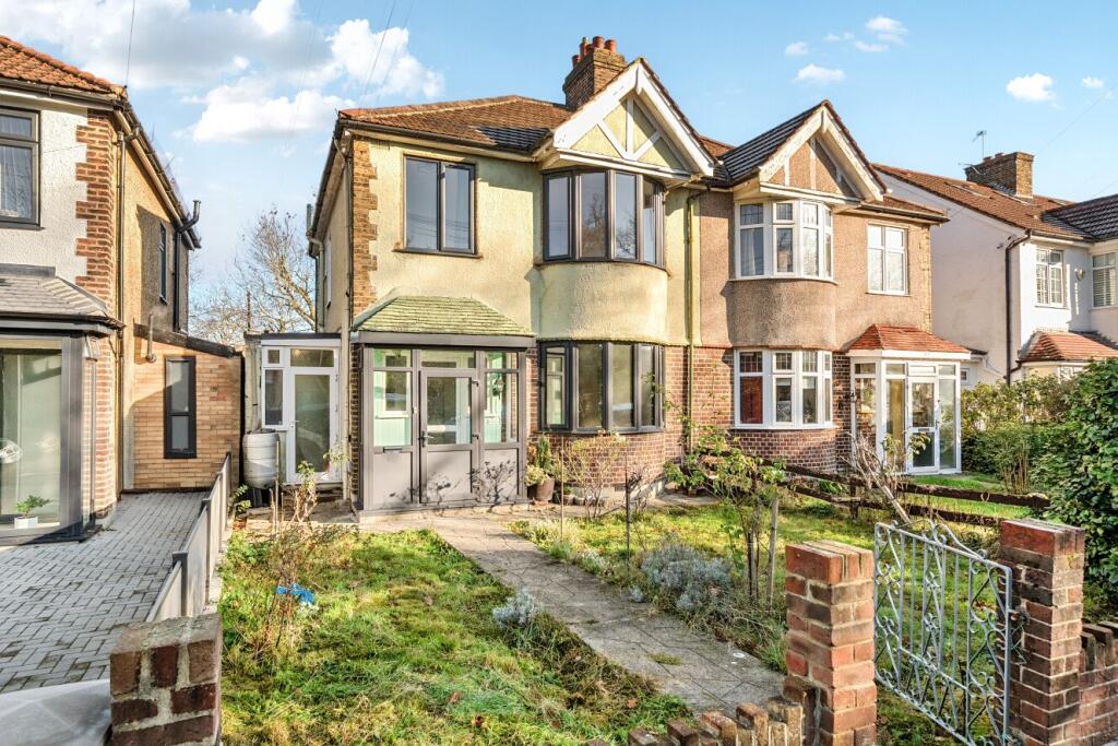 Main image of property: Commonside East, Mitcham, CR4