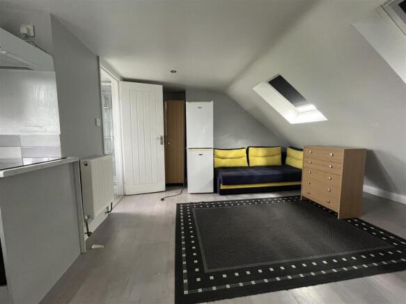 Jeymer Drive Loft 2.jpg