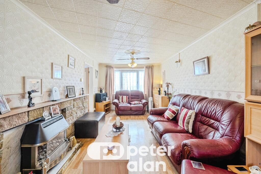 House in Newport - View 2