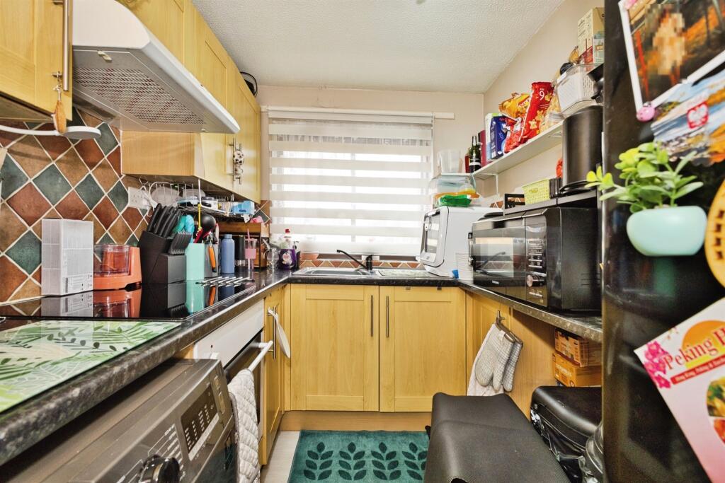 Additional image 5 of Ivel Court, YEOVIL