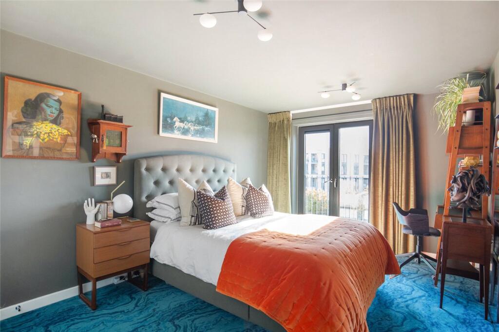 Apartment in London - More