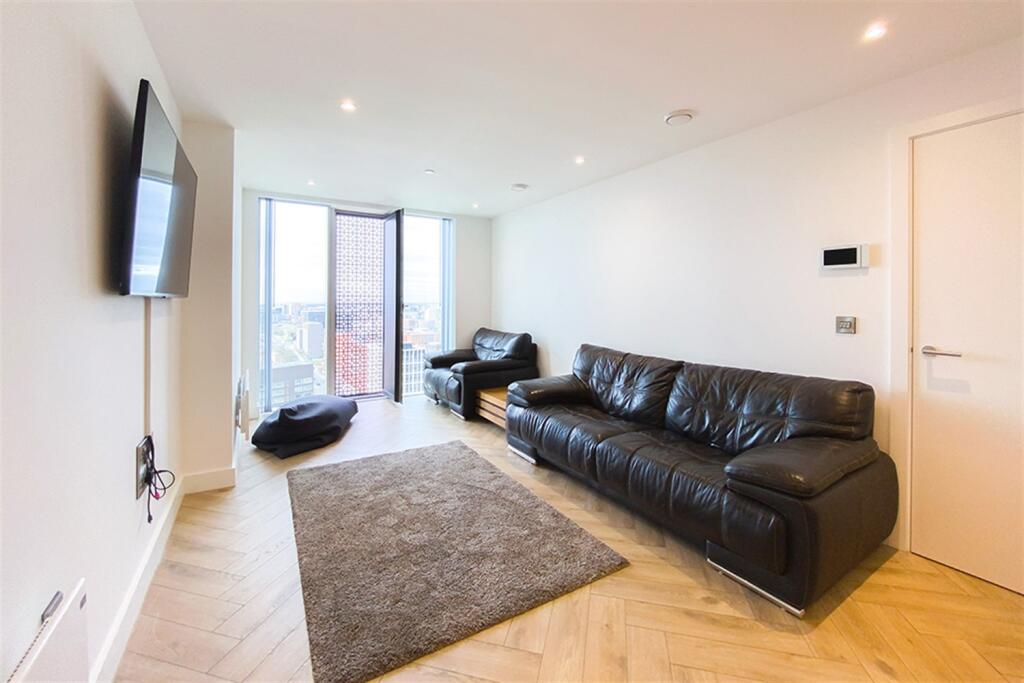 Main image of property: Elizabeth Tower, M15