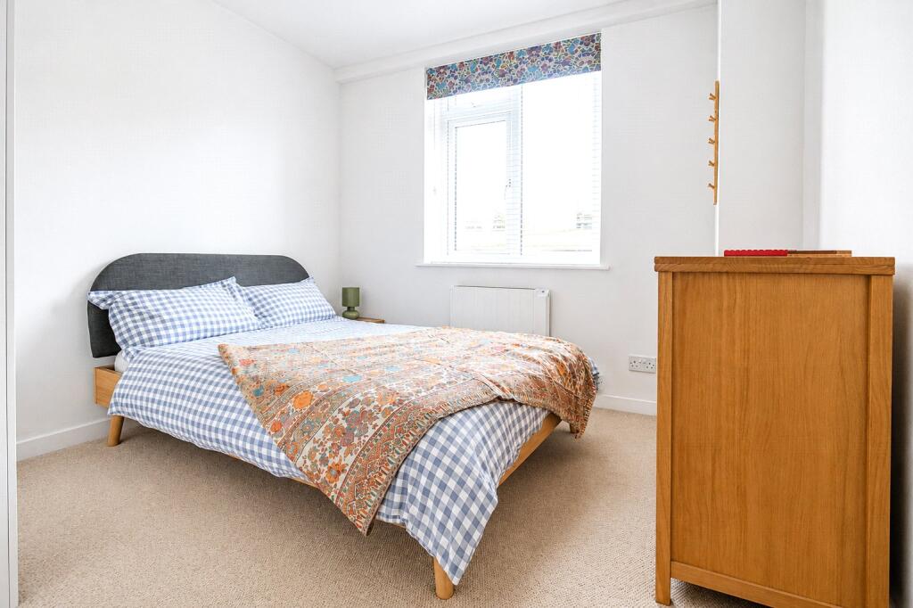 Apartment in Bristol - View 5