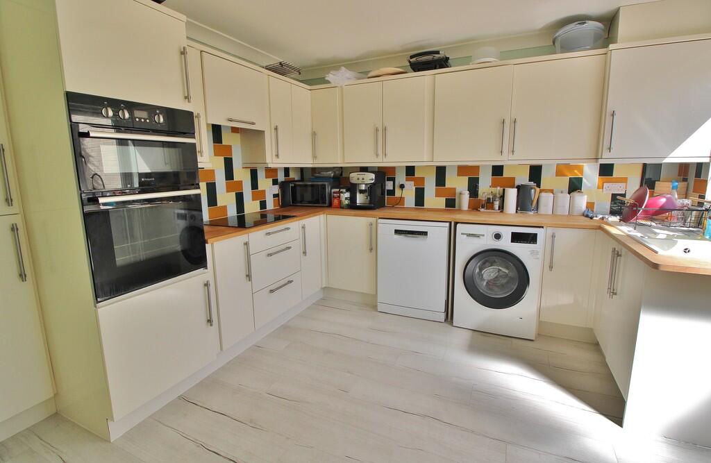 House in Fareham, Hill Park - View 3