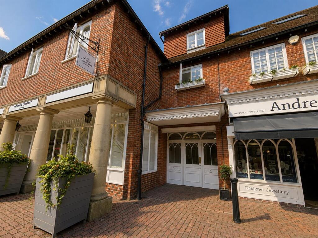 Main image of property: Lion & Lamb Yard, Farnham, GU9 7LL