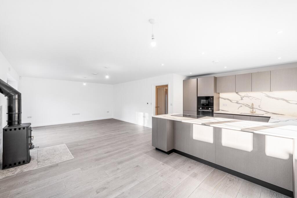 House in Nottingham - More