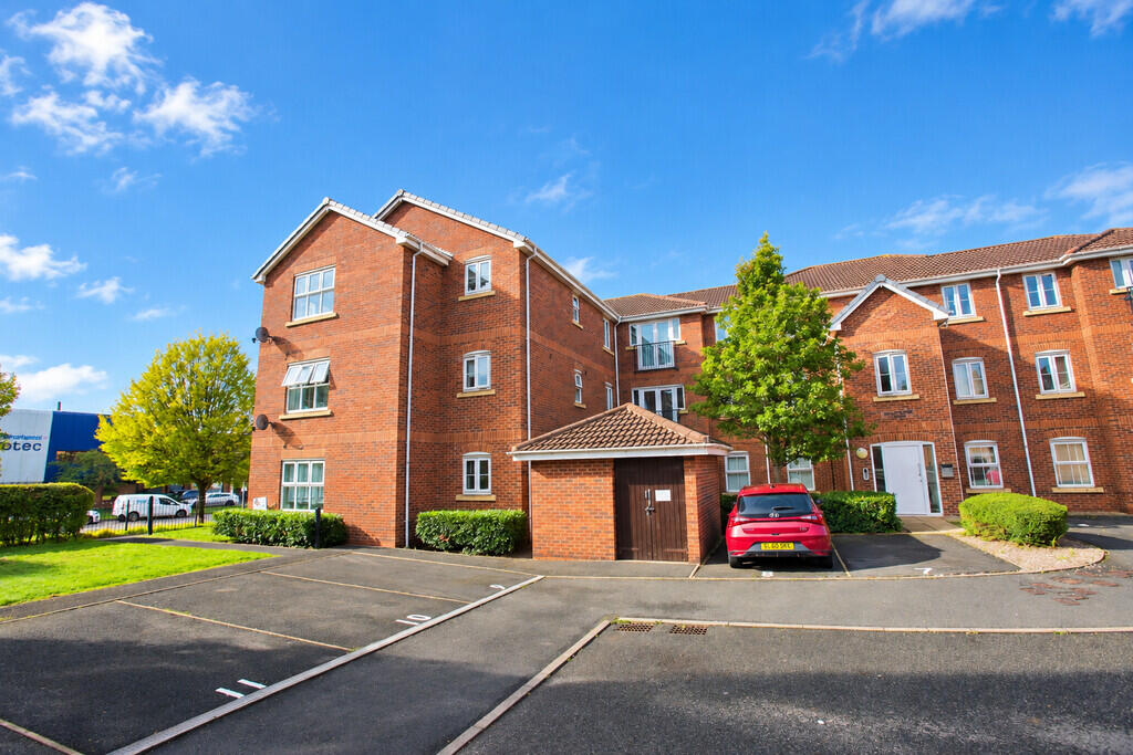 Main image of property: Tame Close , Wilnecote