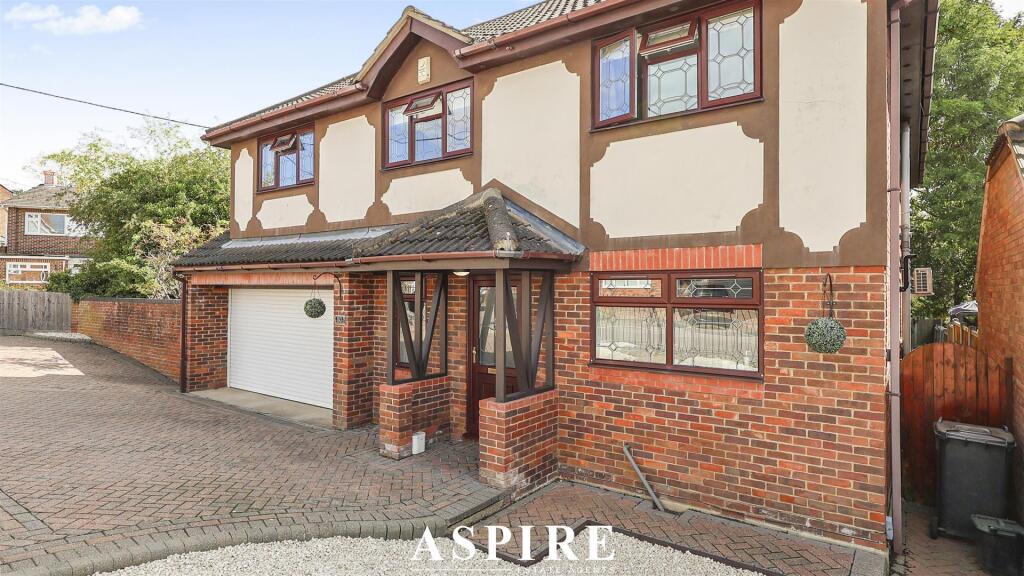 House in Southend-on-Sea - View 3