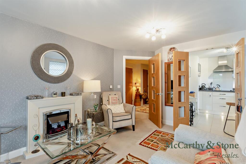 Apartment in Stevenage - View 5