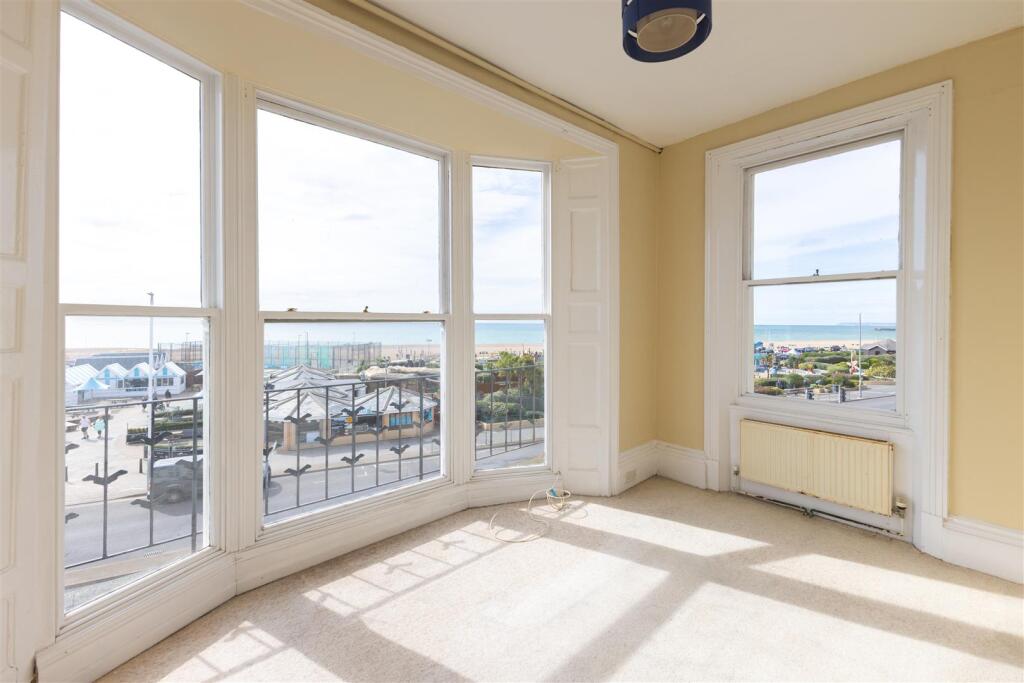 Apartment in Tonbridge - View 5