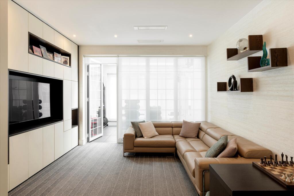 House in London - View 3