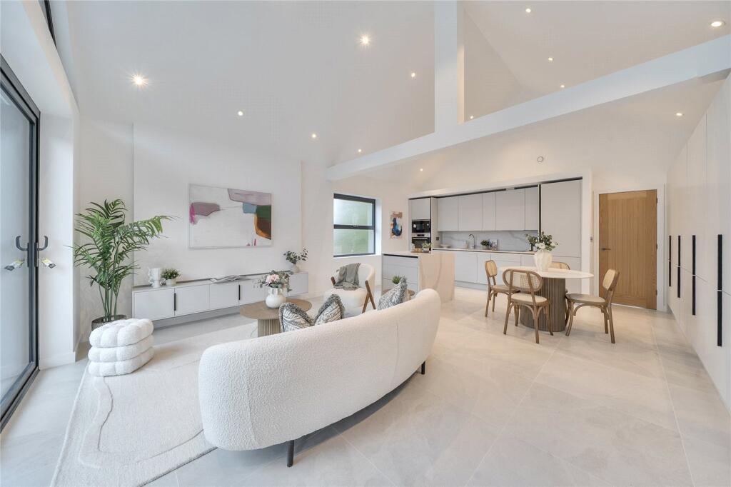 Apartment in Hertsmere, Merry Hill, Bushey - View 5